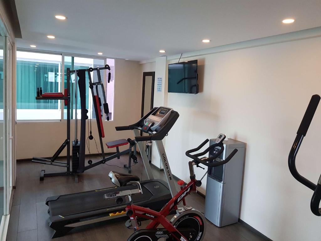Gimnasio o equipo deportivo en Best Western Plus Metepec & Suites