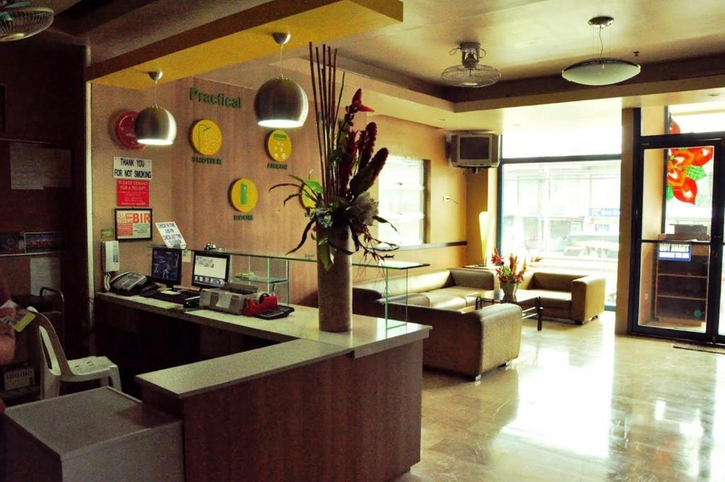 Posezení v ubytování GV Hotel - Talisay City