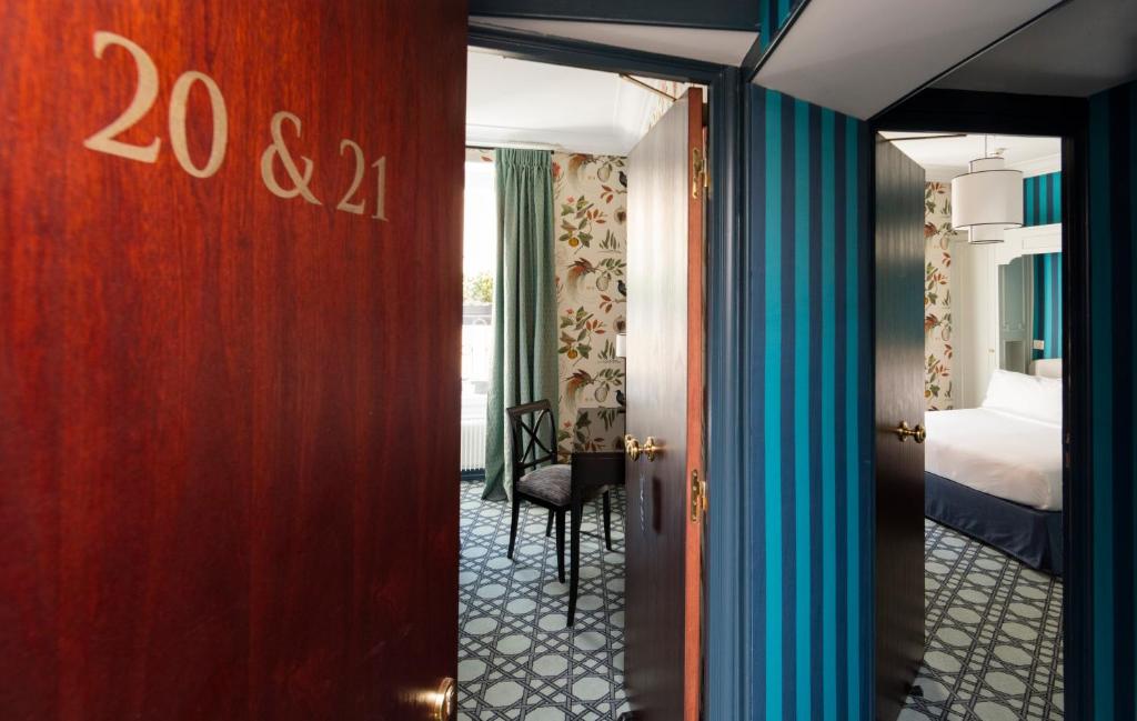 Hôtel Saint Germain - Resim 27