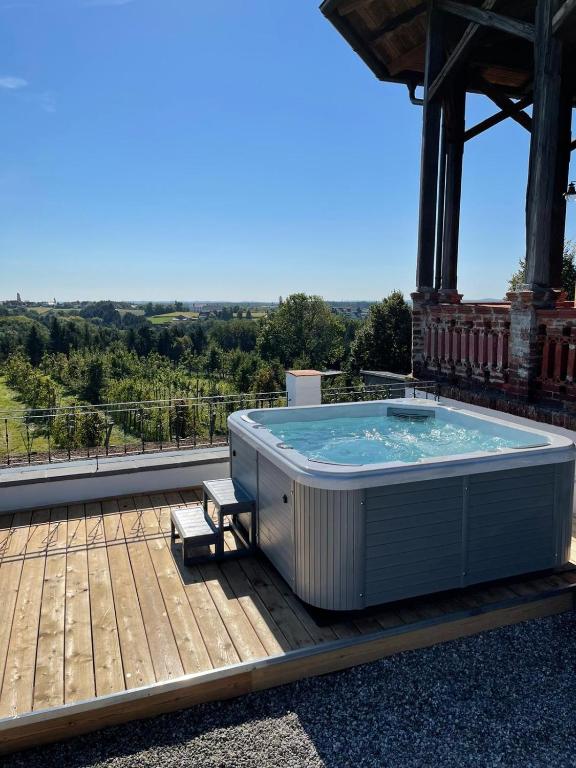 Bazén v ubytování amberner Penthouse nebo v jeho okolí
