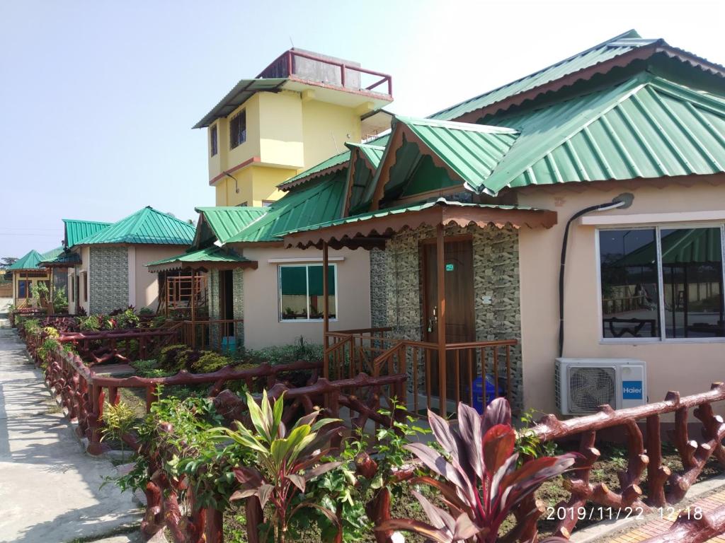 Gallery image of Resort Gorumara Riverside in Lataguri