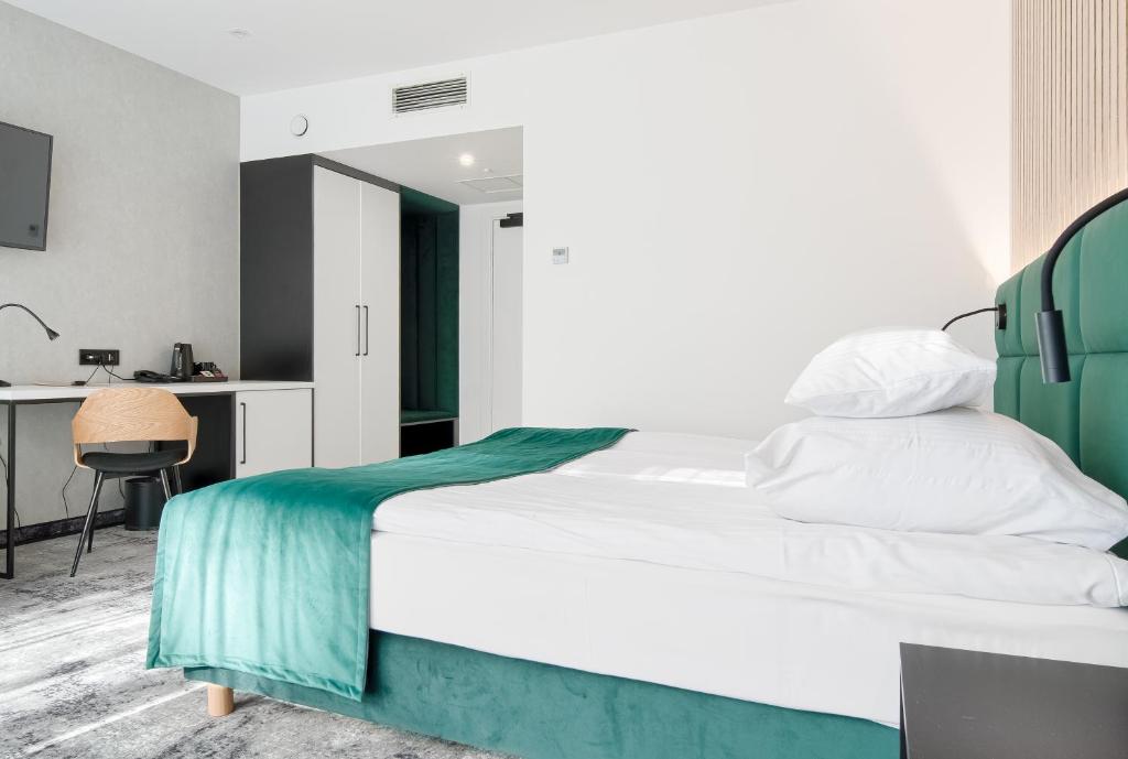 SZUMY PARK Hotel & Restaurant - Habitación Doble Superior