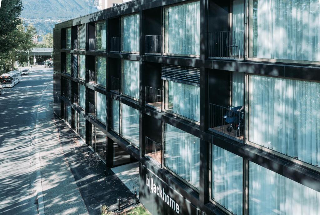 Blackhome Innsbruck City South I contactless check-in - Resim 26