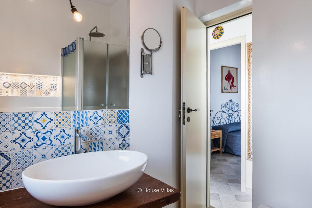 A bathroom at House&Villas - La casa delle Stelle
