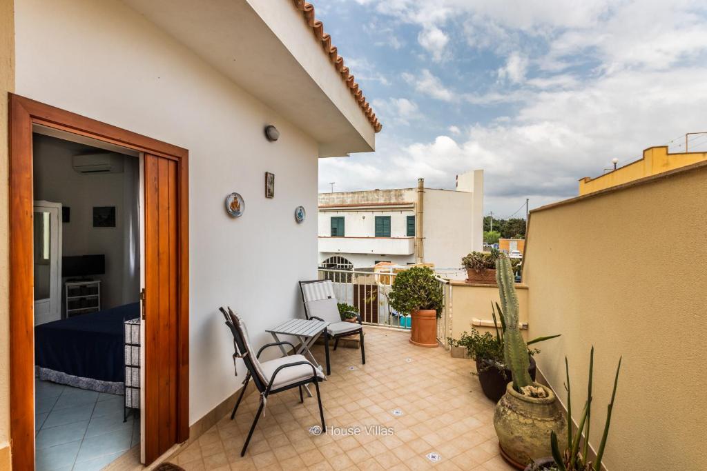A balcony or terrace at House&Villas - La casa delle Stelle