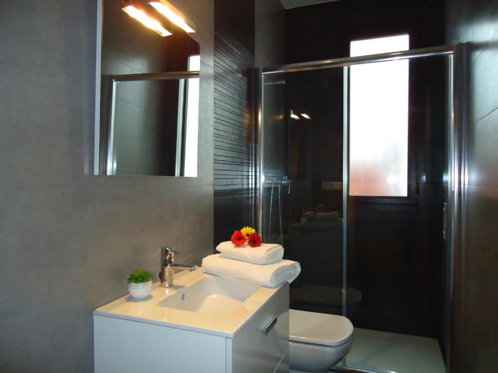 Apartamentos Turísticos Mauror - 12