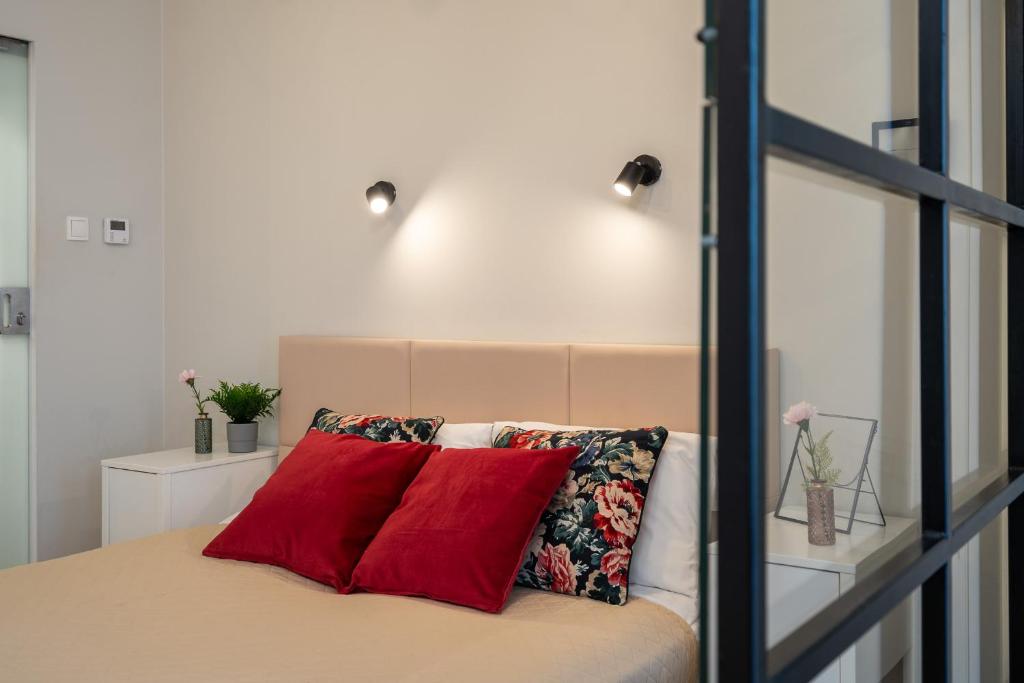 Avium Old Town Apartments - 18