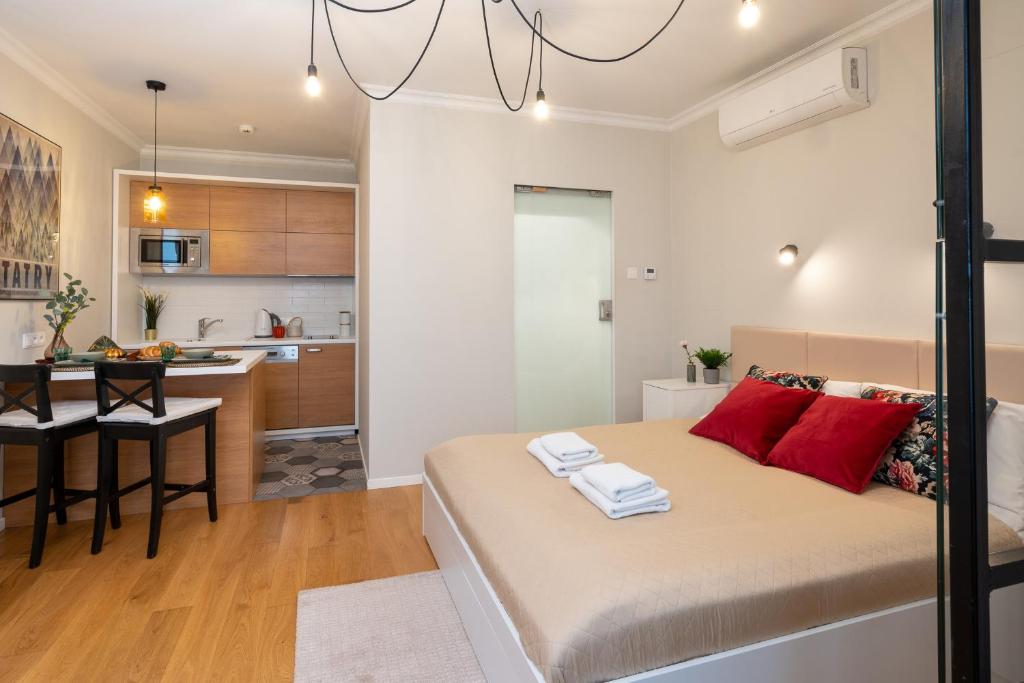 Avium Old Town Apartments - 16