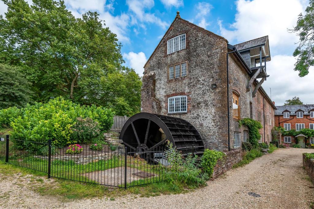 Vacation Home The Mill Retreat, Maiden Newton, UK