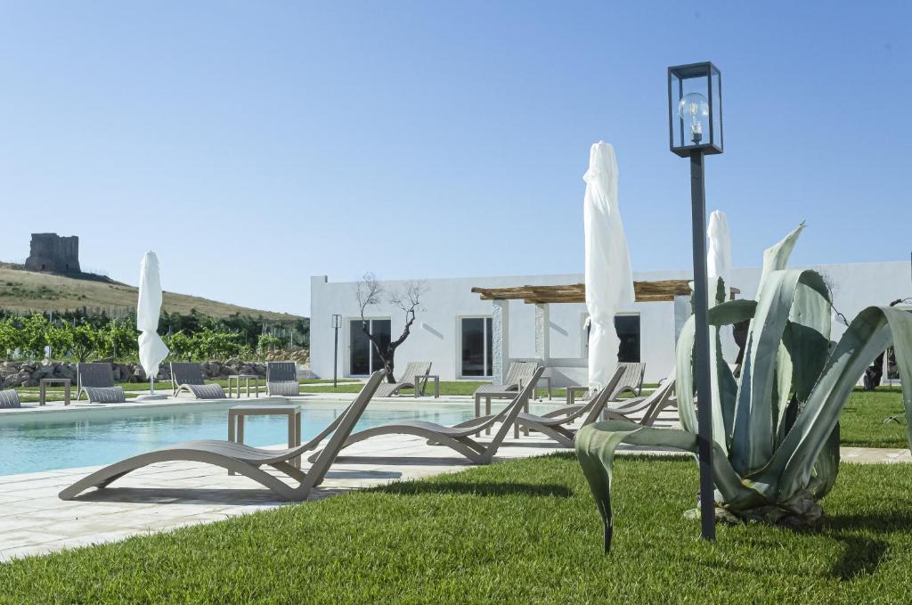 Bazén v ubytování Cantine De Mare - Wine and Resort nebo v jeho okolí