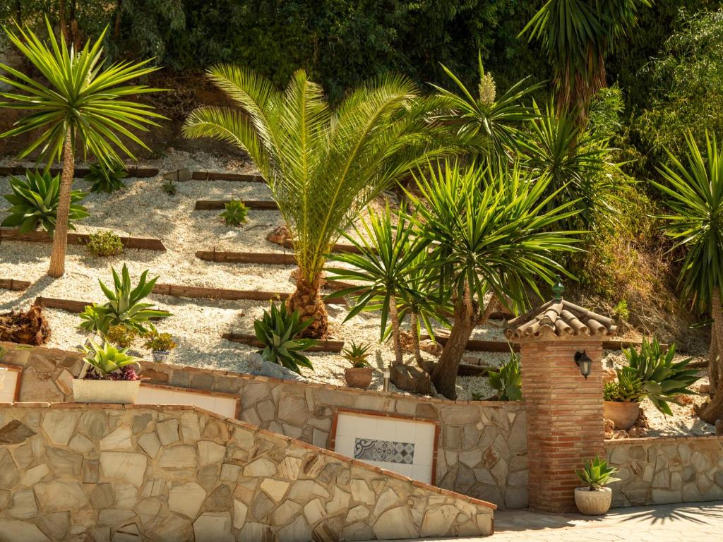 Zahrada ubytování Delightful 5 Bed Villa in Fuengirola costa del sol
