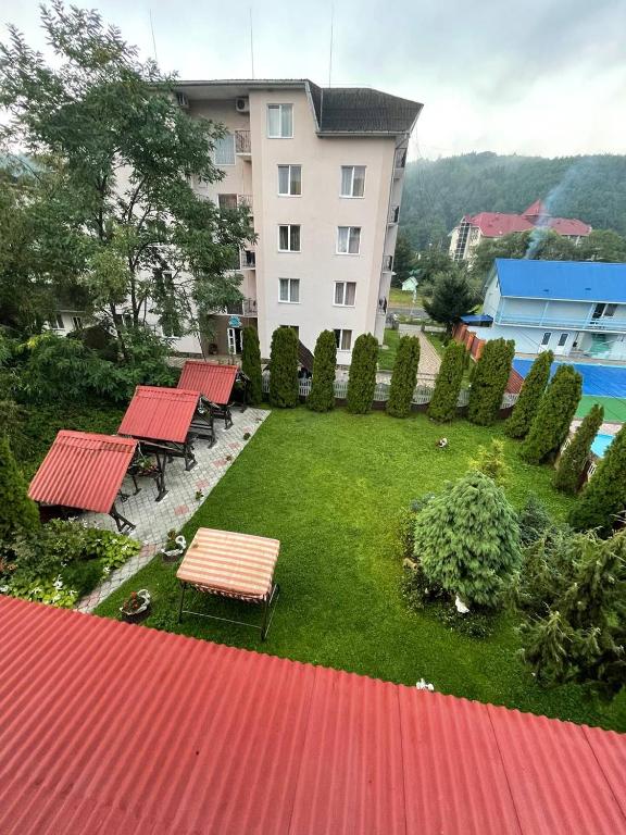 Bazén v ubytování Сонячна Перлина nebo v jeho okolí