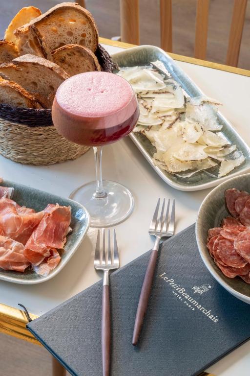 Le Petit Beaumarchais Hotel & Spa - Resim 45