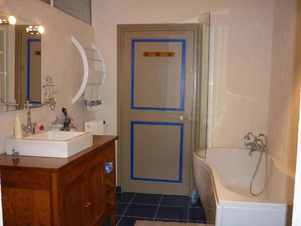 Koupelna v ubytování Dodo et tartines B&B