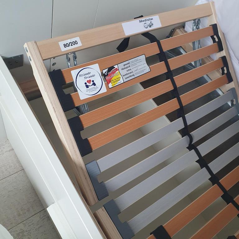 Palanda nebo palandy na pokoji v ubytování Hamburg Niendorf-Suite