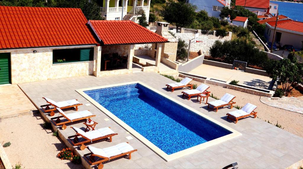 Bazén v ubytovaní Restful Kanica House alebo v jeho blízkosti
