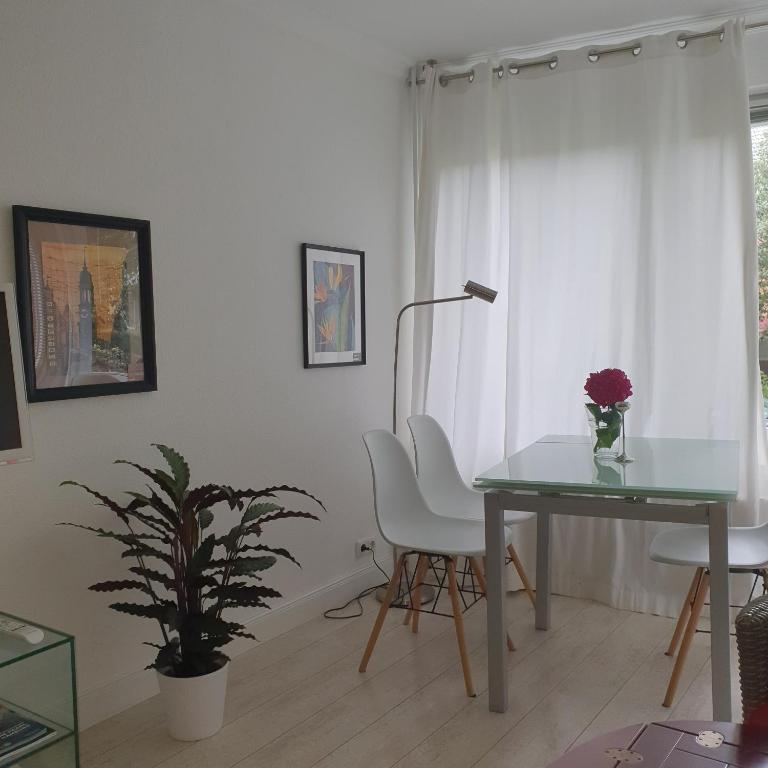Fotografie z fotogalerie ubytování Hamburg Niendorf-Suite v Hamburku