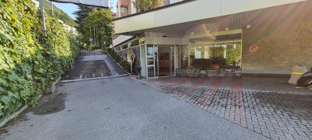 A vizinhança circundante ou próxima do apartamento