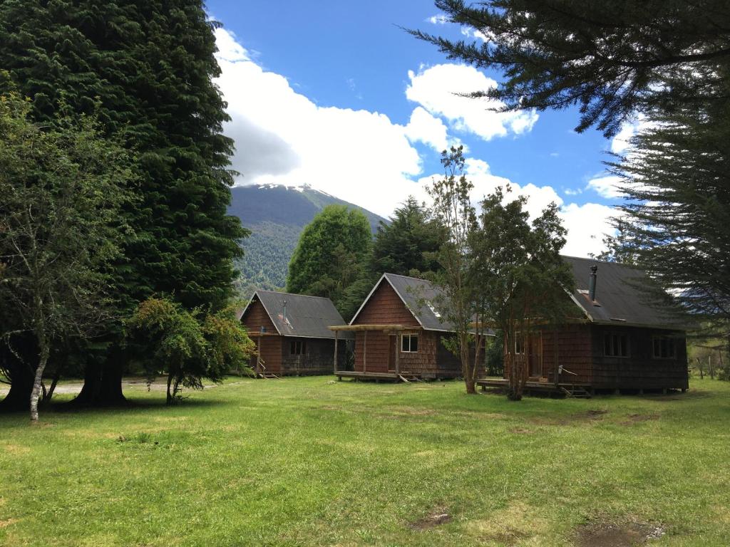 El edificio en el que está el campamento