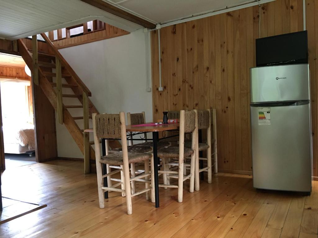 Kuchyň nebo kuchyňský kout v ubytování Bosque Patagonico Cabañas y Camping