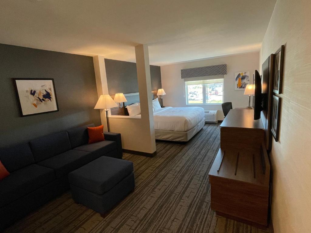 Comfort Inn & Suites - King Suite - Niet Roken
