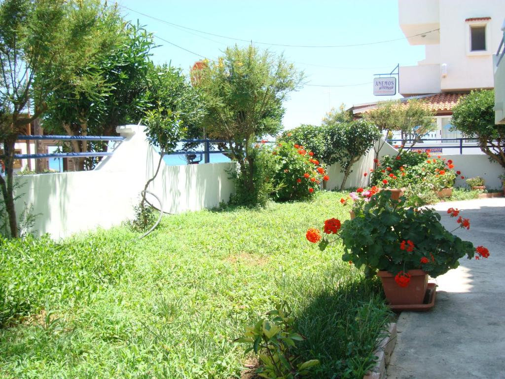 Zahrada ubytování Philippos Studios & Apartments