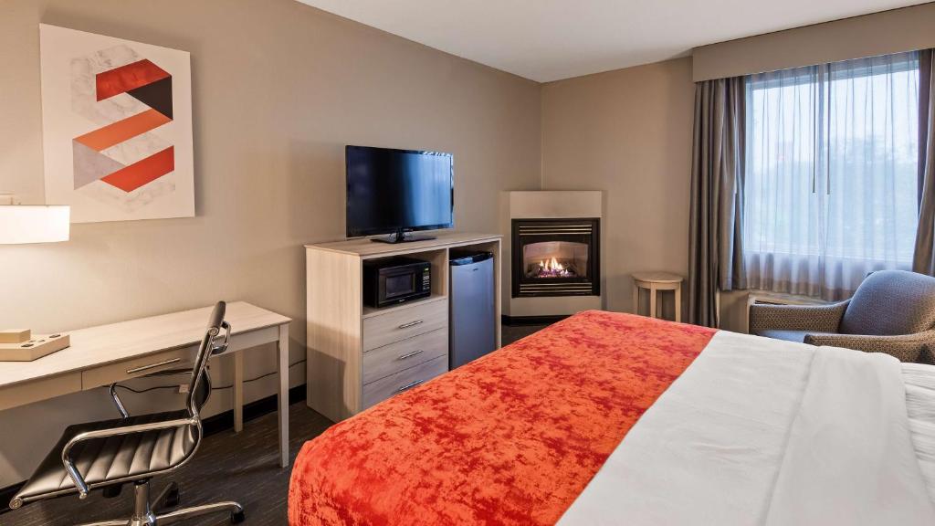 Best Western Plus New Cumberland - King Suite Met Spa -bad En Open Haard