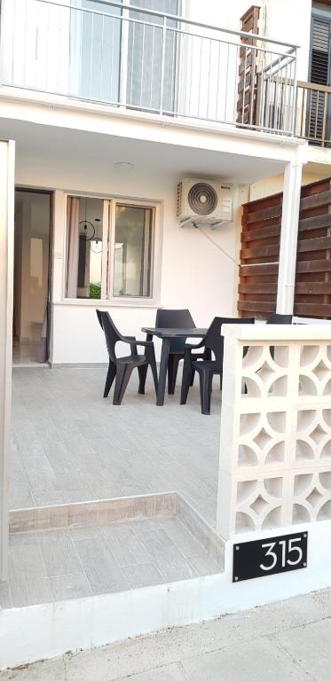 EROS Maisonette in Latchi area just 700 meters or one-minute drive from Polis Municipal Beach