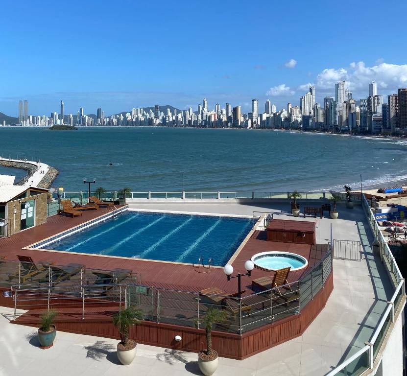 Loft Internacional Residence c linda vista do mar - Housity