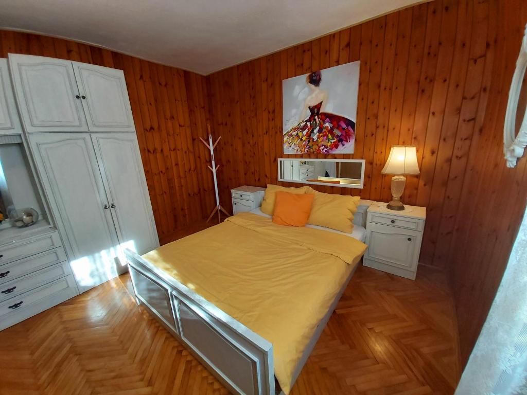 Łóżko lub łóżka w pokoju w obiekcie Apartments Gabriel