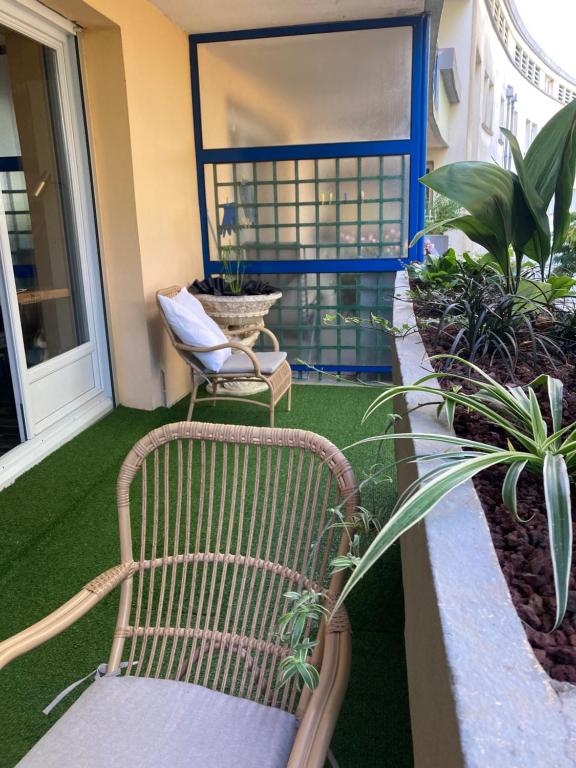 Posezení v ubytování Studio Banane avec sa terrasse