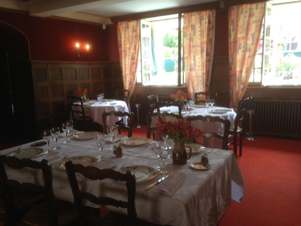 Restaurace v ubytování Hostellerie de La Poste