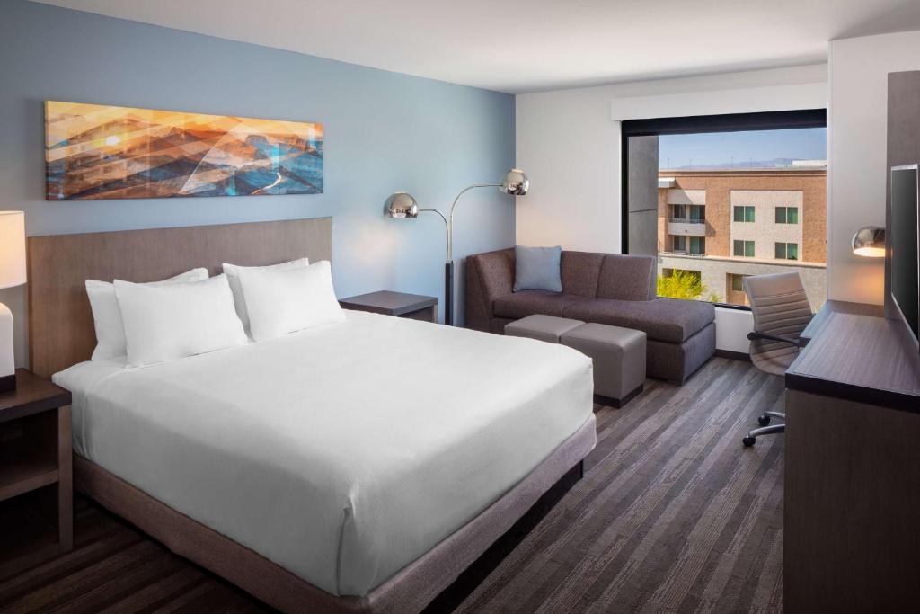 Hyatt House North Scottsdale photo