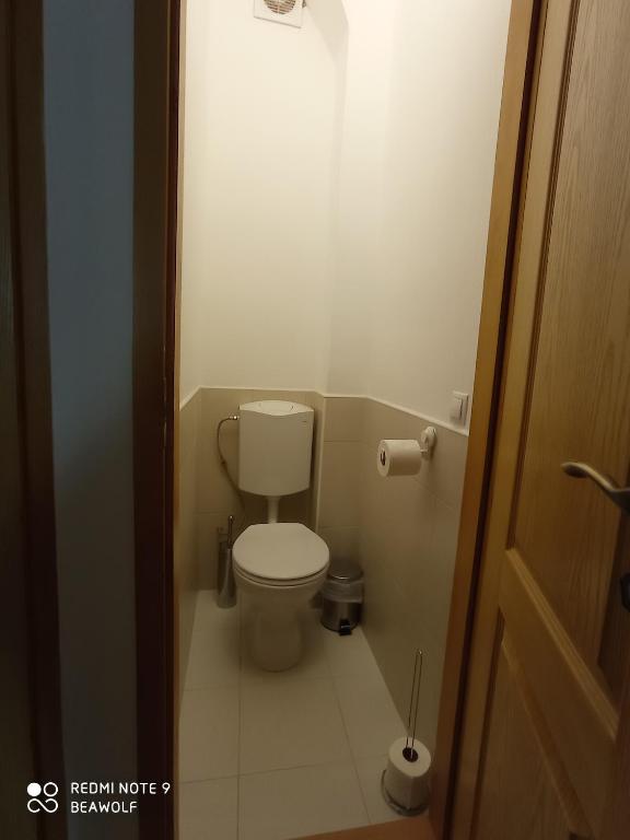 Zdjęcie z galerii obiektu Gizella Apartman w Egerze