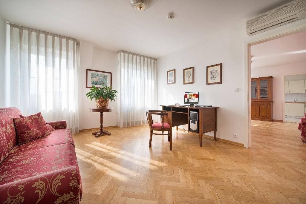 Hotel Suite Home Prague - Resim 35