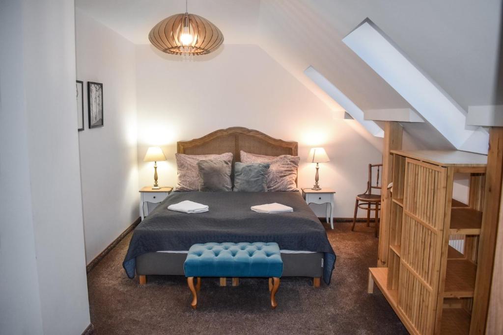 Őri Art Inn - Standard Queen Room