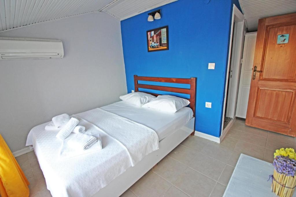 Eflatun Konuk Evi - Housity