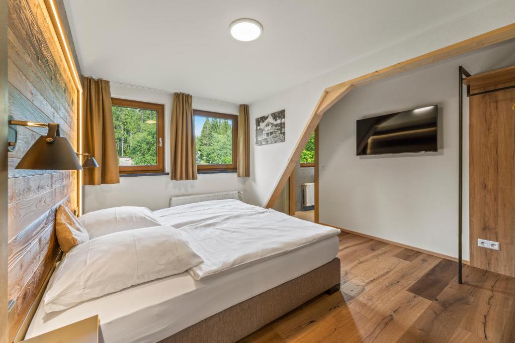 Köhlerei am See - 16