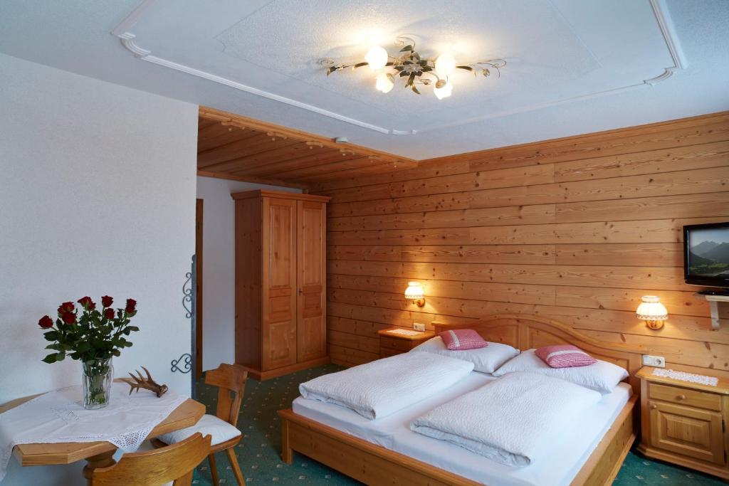 Postel nebo postele na pokoji v ubytování Ferienhof Weissenbach