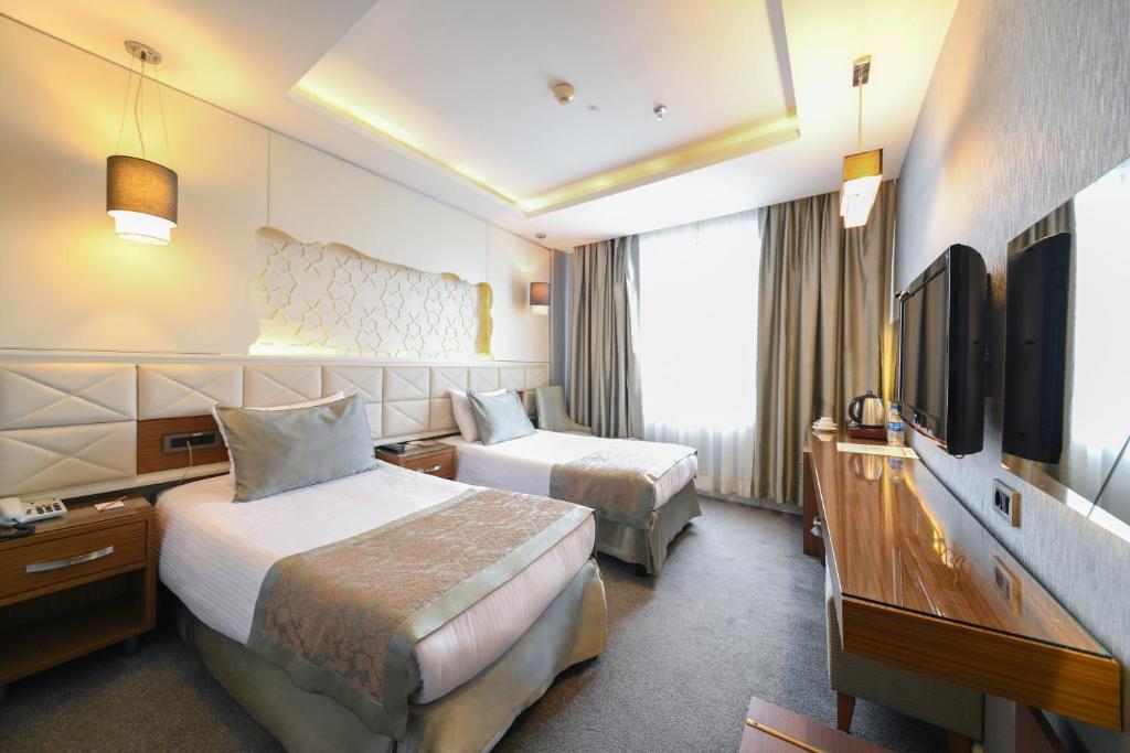 Grand Star Hotel Bosphorus & Spa - Triple Room