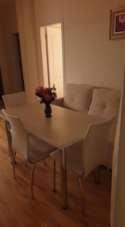 FlowerApartment
