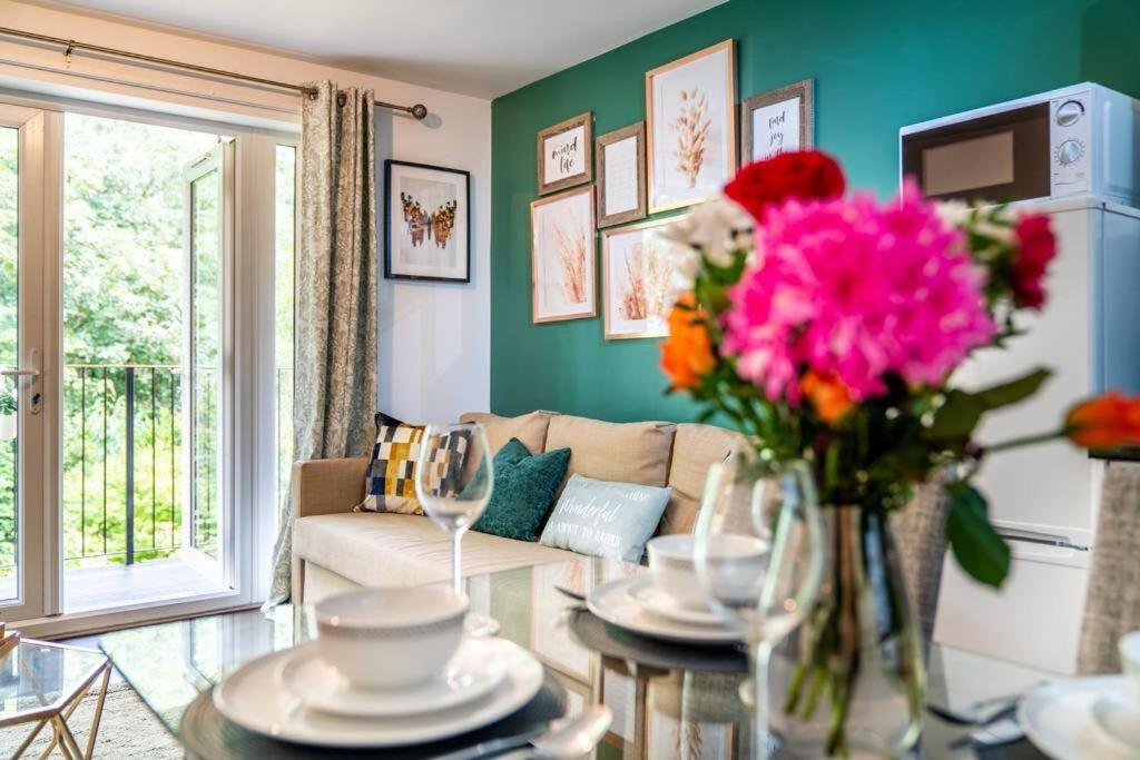 View of Forest View Apartment- Private Balcony, Southampton (updated prices 2026)