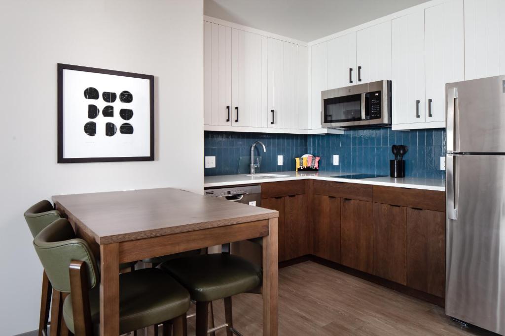 Staybridge Suites - Iowa City - Coralville, an IHG Hotel - King Studio Suite Avec Canapé-lit