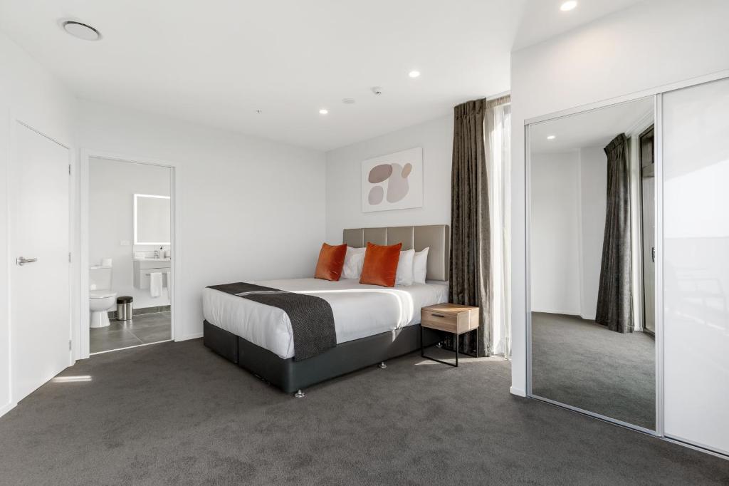 Ramada by Wyndham Newmarket Auckland - Resim 38