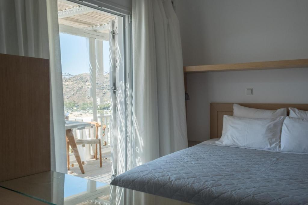 Far Out Hotel & Spa - 11