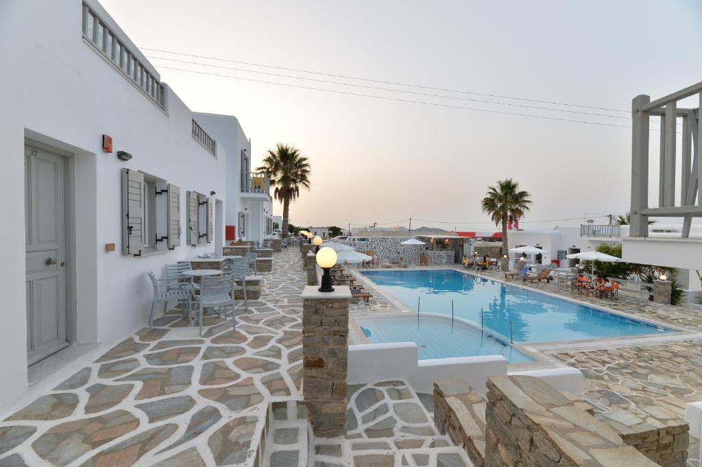 Bazén v ubytování Summer Shades Hotel - ex Arkoulis nebo v jeho okolí