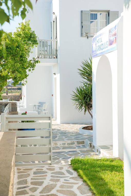 Fotografie z fotogalerie ubytování Summer Shades Hotel - ex Arkoulis v destinaci Nausa