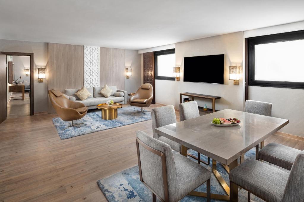 Istumisnurk majutusasutuses Makarem Ajyad Makkah Hotel
