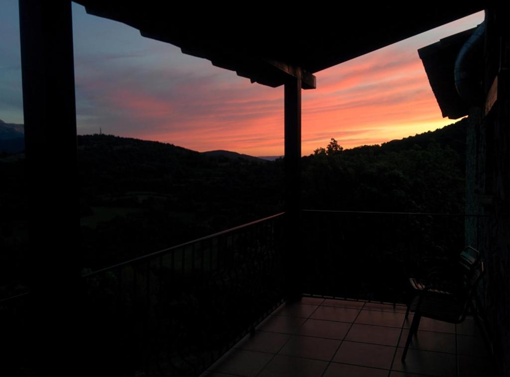 Východ nebo západ slunce při pohledu z bed and breakfast nebo okolí