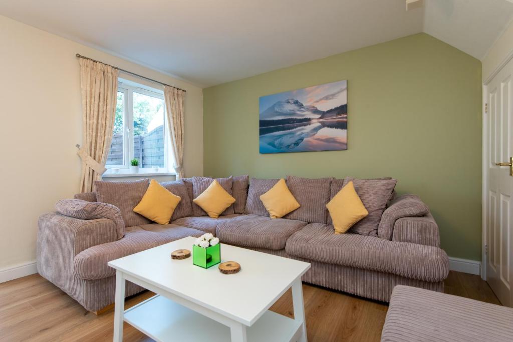 Lawson Road - Three-Bedroom House